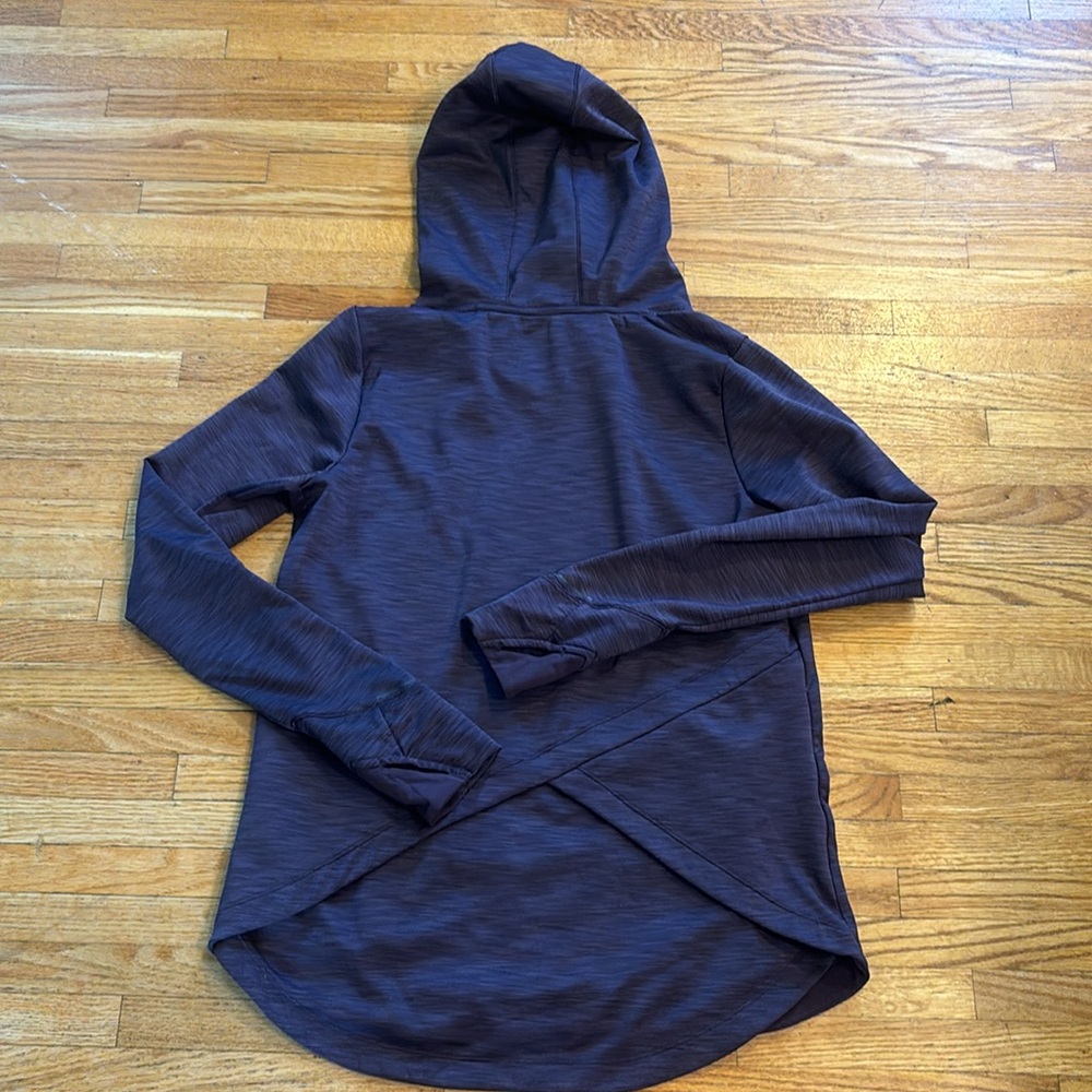 Athleta purple crossover back sweatshirt